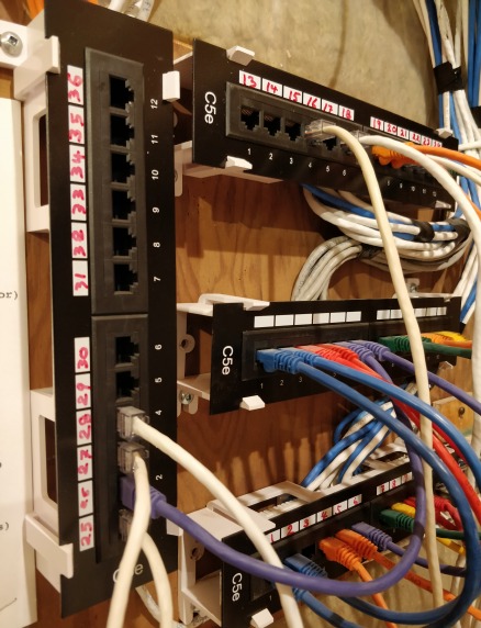 rj45_patch_panel.jpg